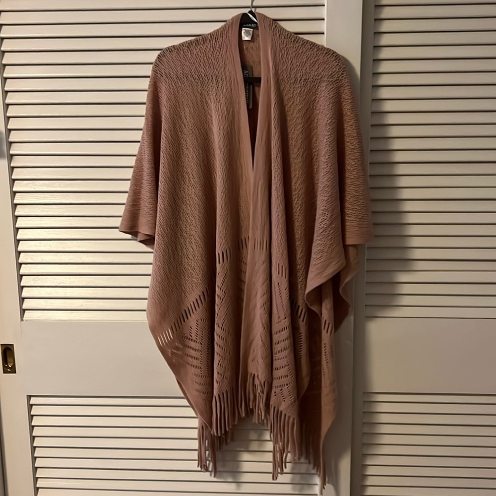 Pink shoulder wrap